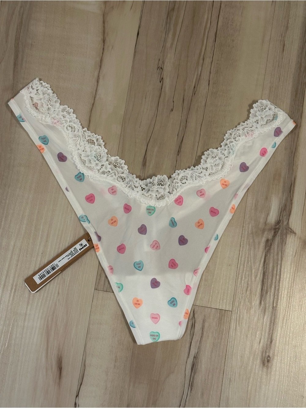 SKIMS Fits Everybody Lace Dipped Thong NWT